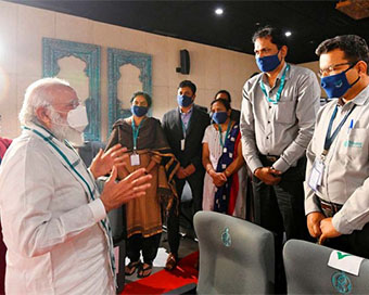 PM Modi at Serum Institute in Pune