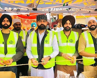 Kabaddi players, wrestlers, singers from Punjab join farmers