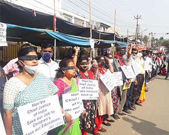 Despite chilly weather, Tripura teachers continue indefinite stir, reject govt offer