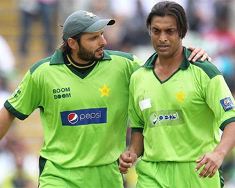 Afridi backs Akhtar