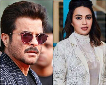 Bollywood expresses shock and grief at Karachi plane crash