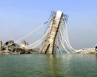 Section of Bihar’s under construction Sultanganj-Aguwani Ghat bridge falls into Ganga yet again