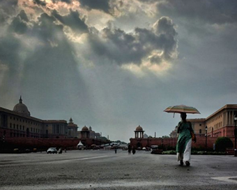 Delhi-NCR to witness moderate rain with thunderstorms  