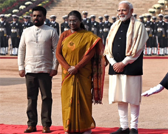 Sri Lankan President receives ceremonial welcome at Rashtrapati Bhavan