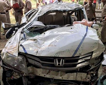 Two injured as car falls off flyover in Delhi