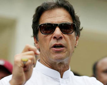 Imran dials foreign leaders; special parliament session called 