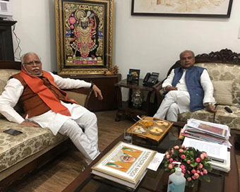 Manohar Lal Khattar meets Narendra Singh Tomar