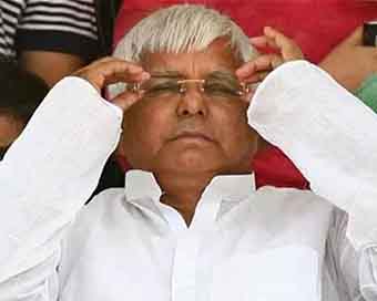 Lalu Prasad Yadav gets bail in fodder scam case, but will remain in jail