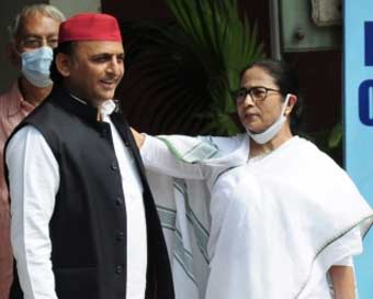 Opposition alliance: Mamata, Akhilesh likely to meet in Kolkata