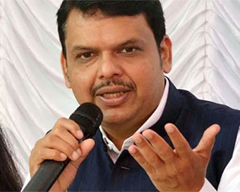 RJD slams Fadnavis for 