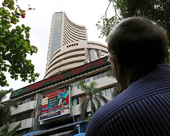 Equity market make gains; Sensex up over 61K pts