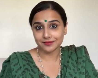 Vidya Balan donates 1000 PPE kits for doctors, raising funds for more